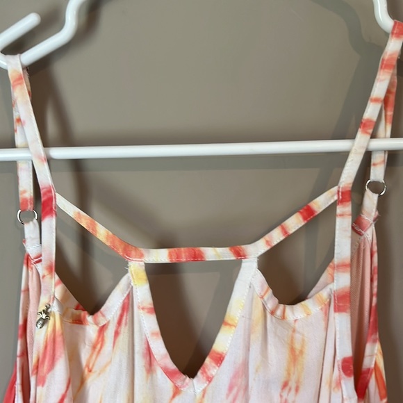 Super cute Pineapple brand Sundress - Picture 2 of 4